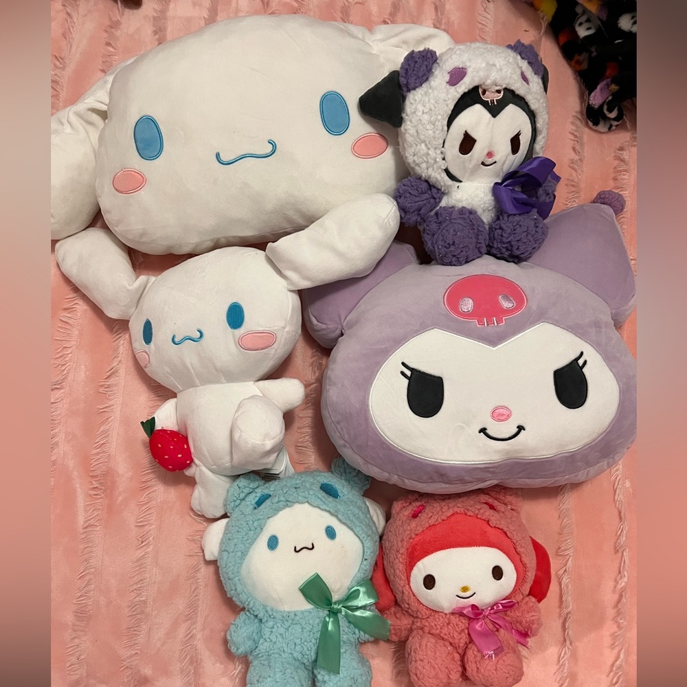 Sanrio plush pillows kuromi cinnamoroll my melody